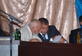 Председатель совета ветеранов Эркенов В. Б. и мэр администрации Карачаевского городского округа Семенов С. Х.