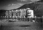 Общий вид жилого дома в центре города Микоян-Шахар. 1930 год. 