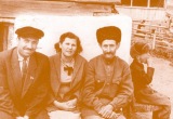 Члены этнографической экспедиции Кайсын Кулиев и Ольга Медведева с жителем Безенги Хамидом Датчиевым